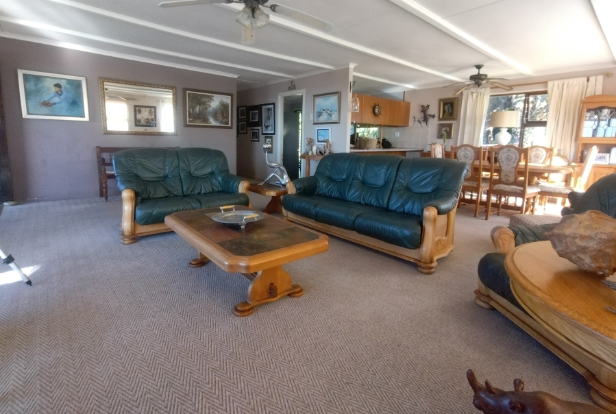 4 Bedroom Property for Sale in Noorsekloof Eastern Cape
